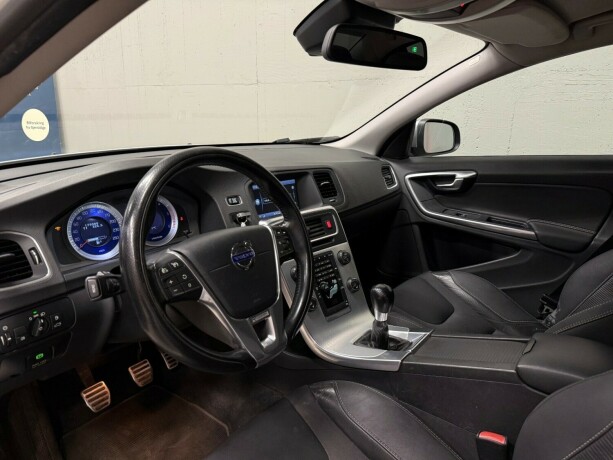 volvo-s60-diesel-2011-big-13