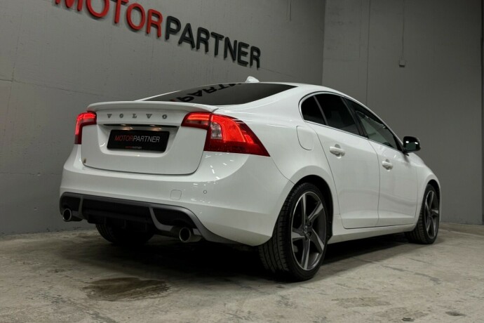 volvo-s60-diesel-2011-big-7