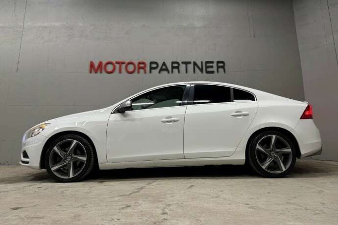 volvo-s60-diesel-2011-big-4