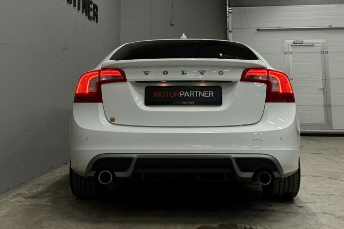 volvo-s60-diesel-2011-big-6