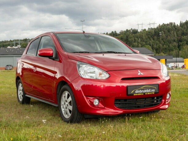 mitsubishi-space-star-bensin-2013-big-7
