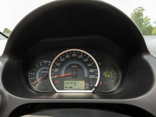 mitsubishi-space-star-bensin-2013-big-29