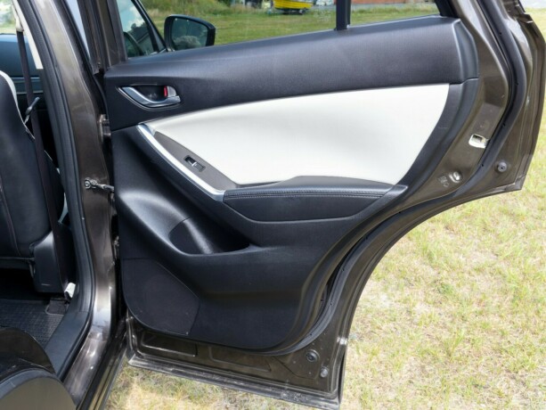 mazda-cx-5-bensin-2016-big-21