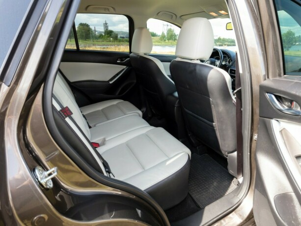mazda-cx-5-bensin-2016-big-20