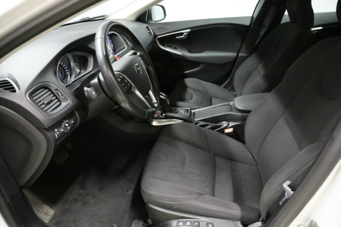volvo-v40-cross-country-bensin-2018-big-6