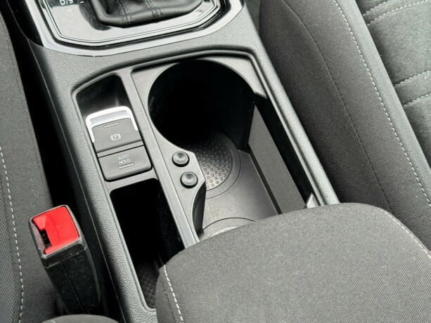 volkswagen-touran-diesel-2017-big-15