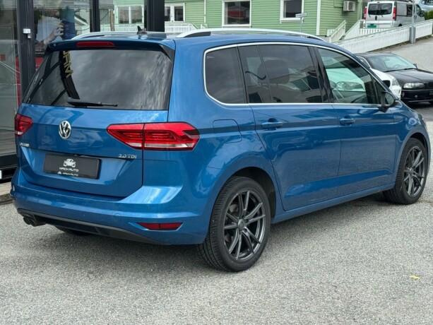 volkswagen-touran-diesel-2017-big-4