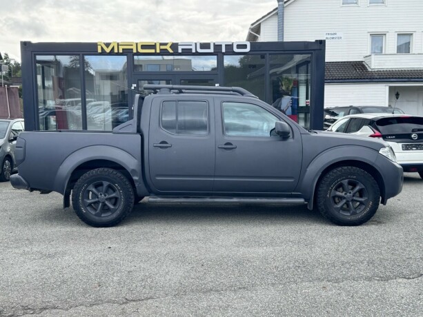 nissan-navara-diesel-2012-big-4