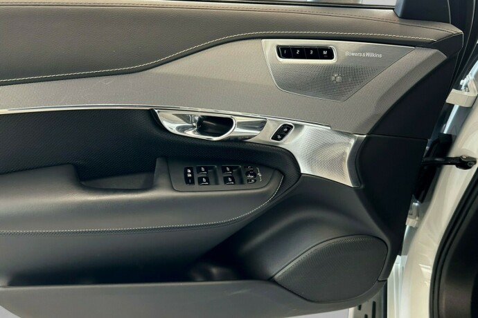 volvo-xc-90-elektrisitetbensin-2021-big-8