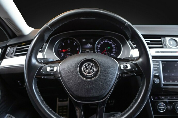 volkswagen-passat-alltrack-diesel-2016-big-10