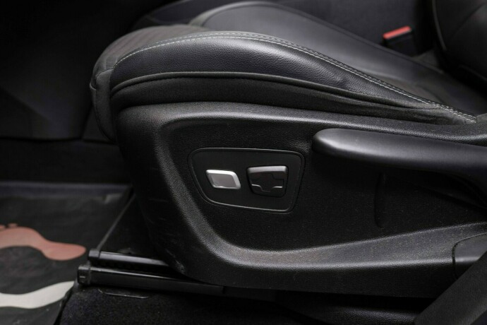 renault-grand-scenic-diesel-2018-big-28