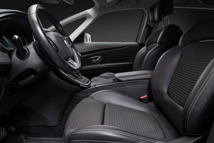 renault-grand-scenic-diesel-2018-big-27