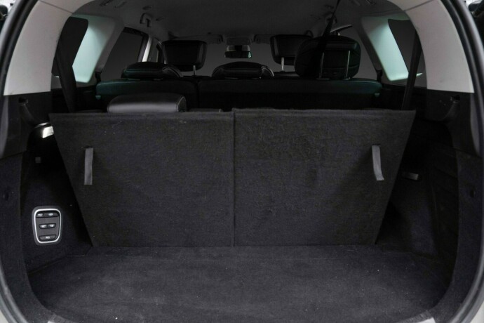 renault-grand-scenic-diesel-2018-big-36