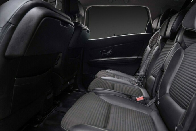 renault-grand-scenic-diesel-2018-big-30