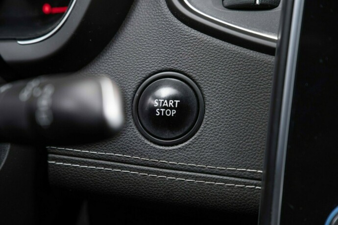 renault-grand-scenic-diesel-2018-big-17