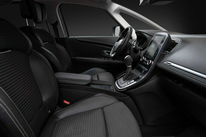 renault-grand-scenic-diesel-2018-big-34