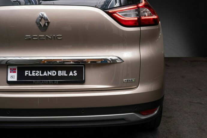 renault-grand-scenic-diesel-2018-big-9