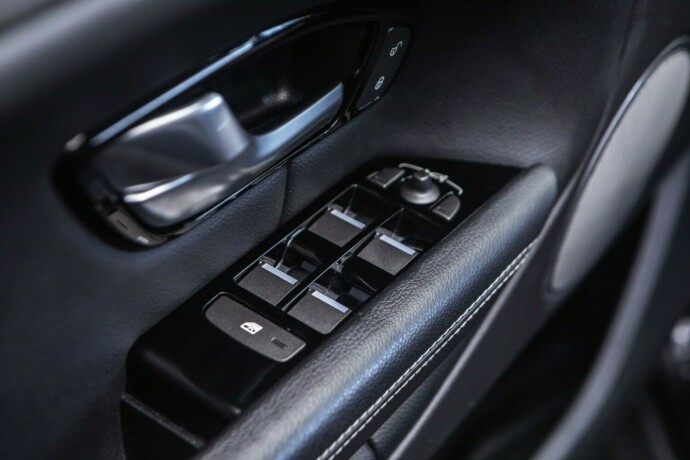 land-rover-range-rover-evoque-diesel-2016-big-22