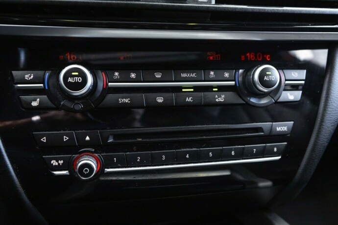 bmw-x5-plug-in-petrol-2018-big-18