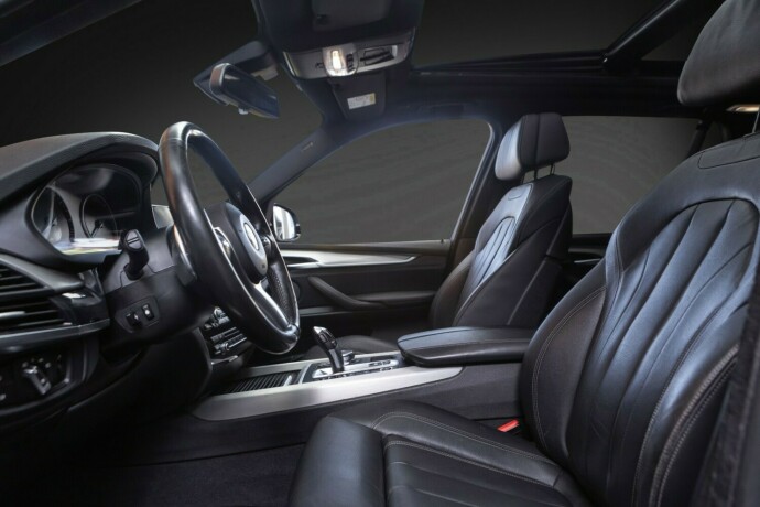 bmw-x5-plug-in-petrol-2018-big-24