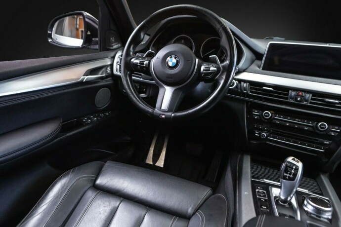 bmw-x5-plug-in-petrol-2018-big-29