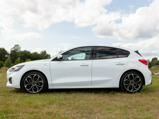 ford-focus-diesel-2021-big-2