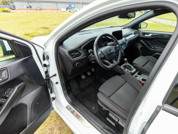 ford-focus-diesel-2021-big-10