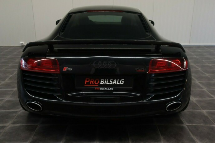 audi-r8-bensin-2008-big-10