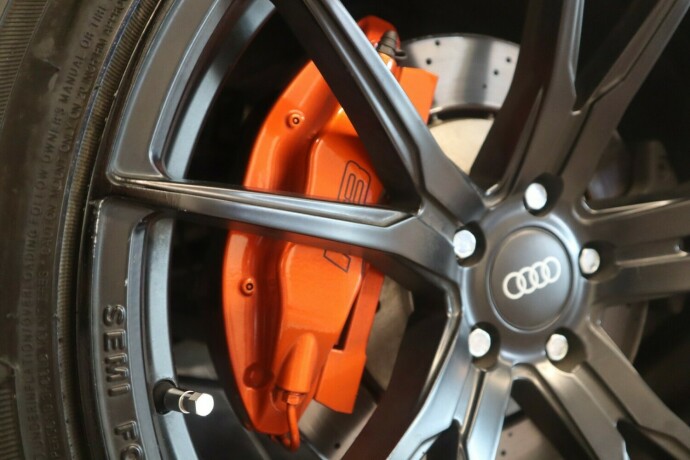 audi-r8-bensin-2008-big-47