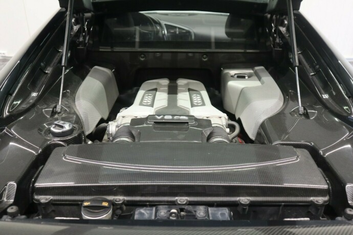 audi-r8-bensin-2008-big-45