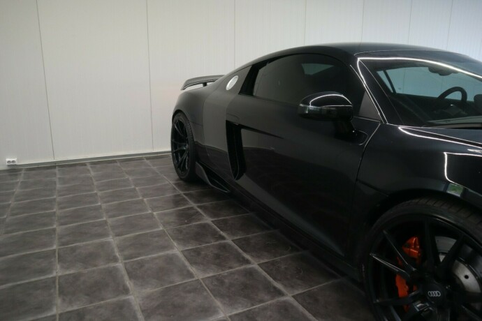 audi-r8-bensin-2008-big-16