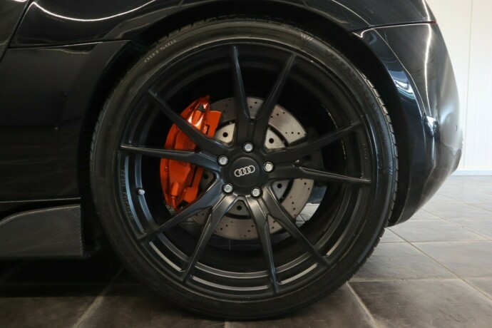 audi-r8-bensin-2008-big-48