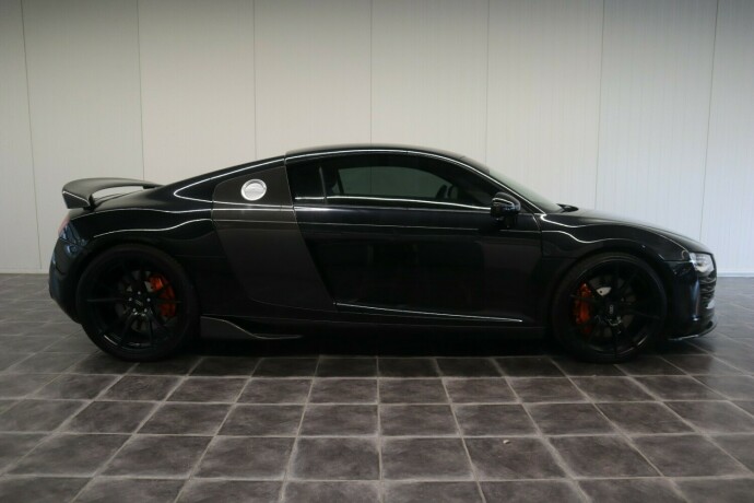 audi-r8-bensin-2008-big-2