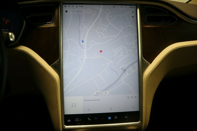 tesla-model-x-elektrisitet-2018-big-30