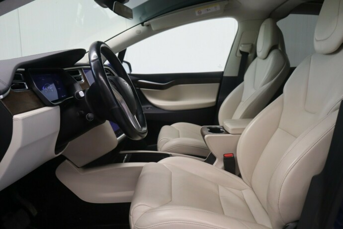 tesla-model-x-elektrisitet-2018-big-17
