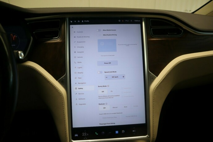 tesla-model-x-elektrisitet-2018-big-40