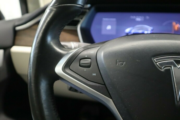 tesla-model-x-elektrisitet-2018-big-24