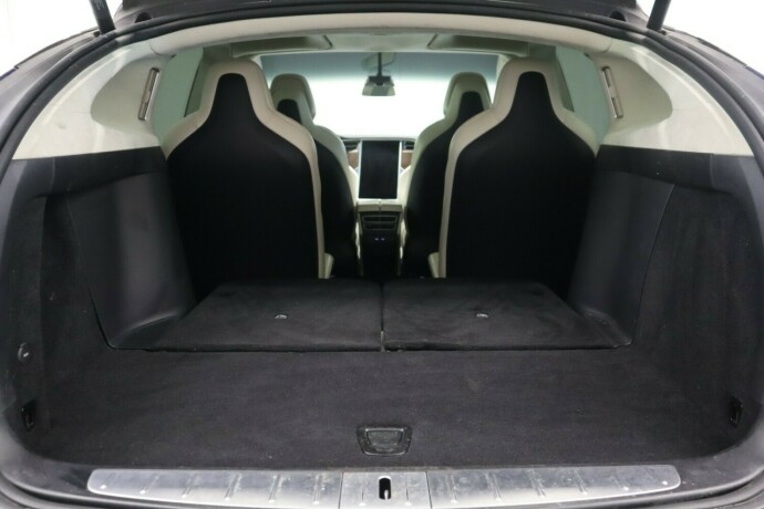 tesla-model-x-elektrisitet-2018-big-45