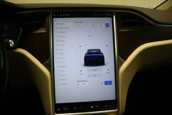 tesla-model-x-elektrisitet-2018-big-32