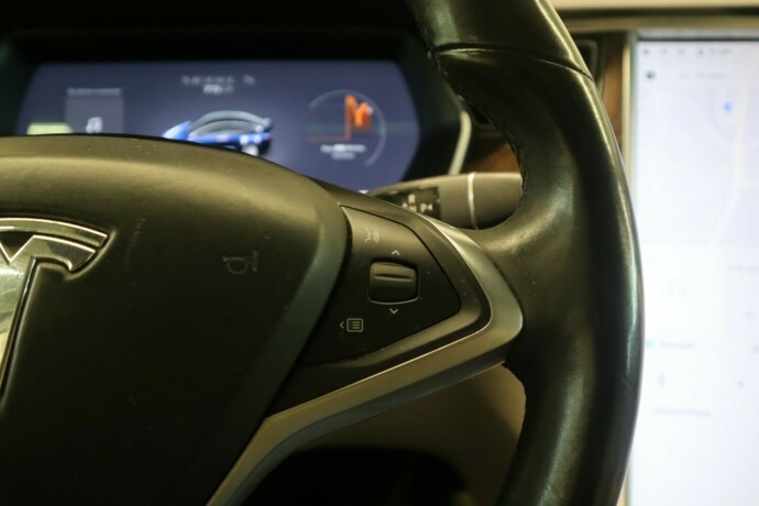 tesla-model-x-elektrisitet-2018-big-25