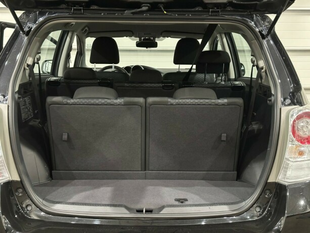 toyota-verso-bensin-2010-big-12