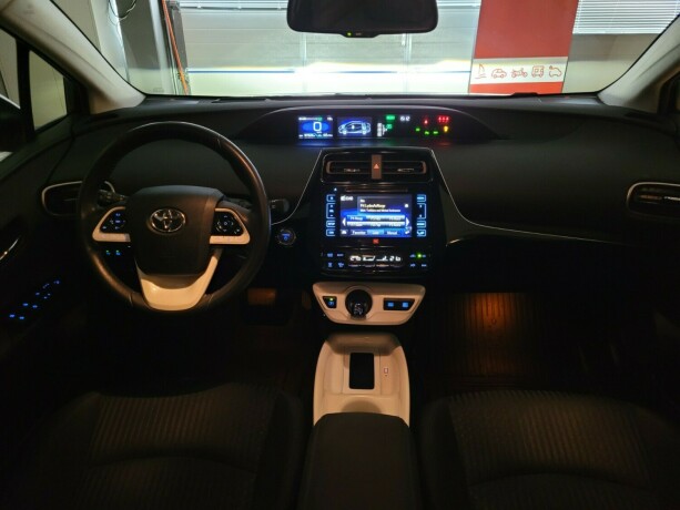 toyota-prius-elektrisitetbensin-2016-big-25