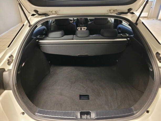toyota-prius-elektrisitetbensin-2016-big-14