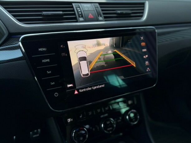 skoda-superb-diesel-2018-big-26