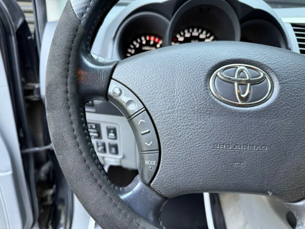 toyota-hilux-diesel-2011-big-17