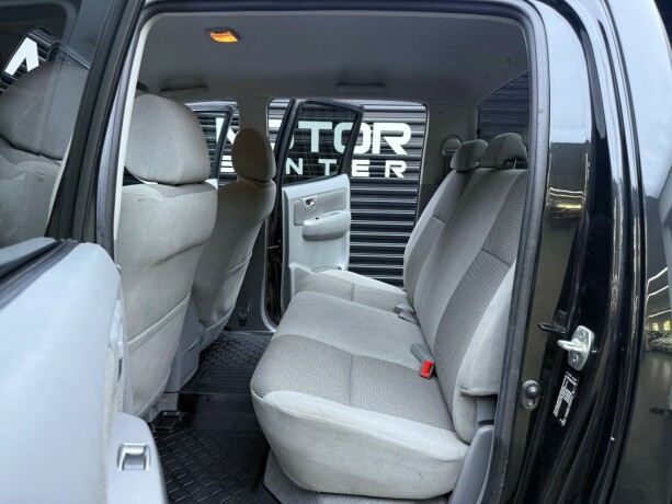 toyota-hilux-diesel-2011-big-34