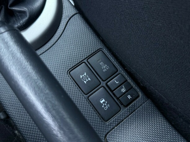 toyota-urban-cruiser-diesel-2009-big-23