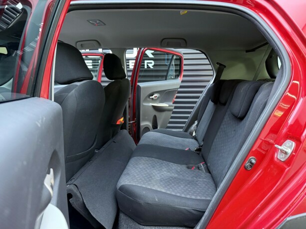 toyota-urban-cruiser-diesel-2009-big-26