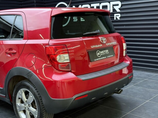 toyota-urban-cruiser-diesel-2009-big-6