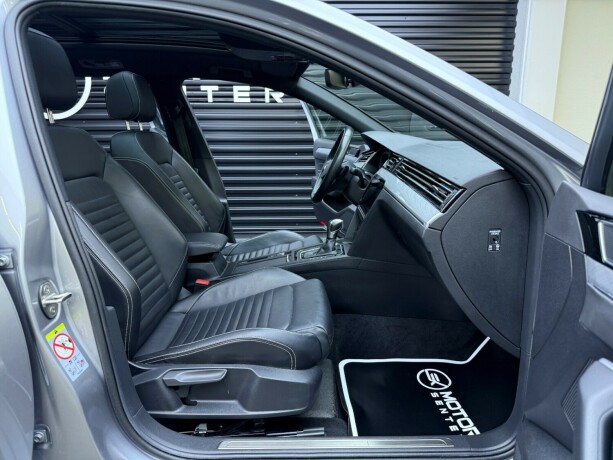 volkswagen-passat-elektrisitetbensin-2021-big-34